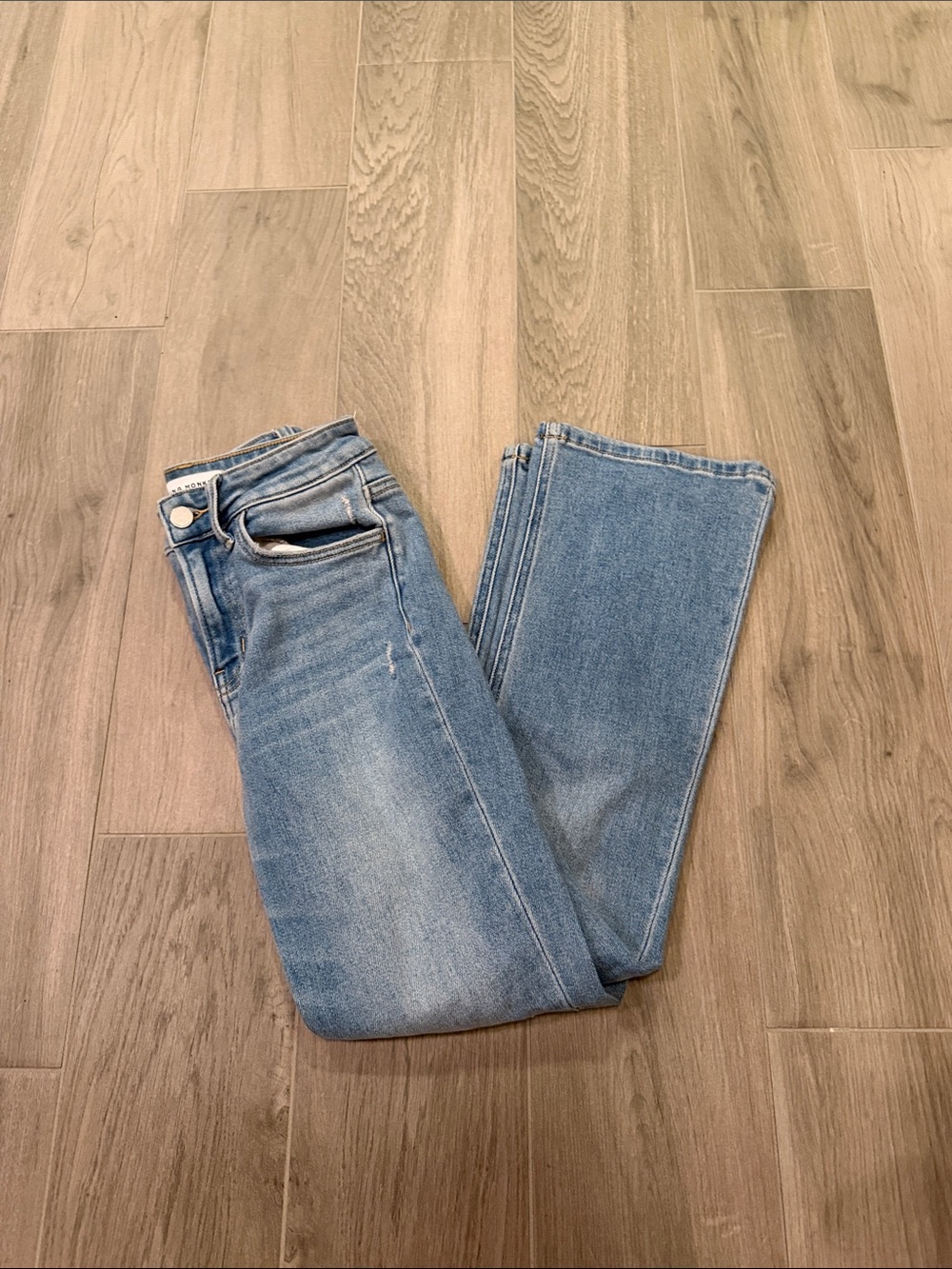 Flying Monkey Woman’s Classic Light Blue Women’s Jeans Size 24